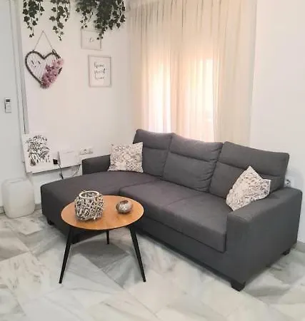 A 2 Minutos De La Playa Y Centro فوينخيرولا