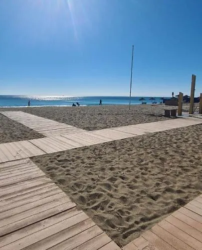 A 2 Minutos De La Playa Y Centro *